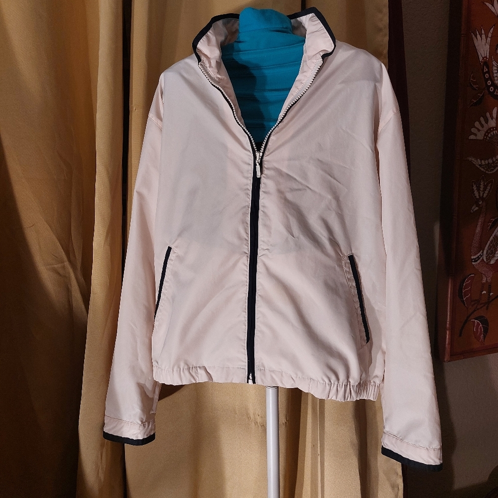 Izod windbreaker
